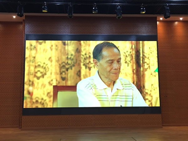 上海中學戲劇禮堂室內顯示屏