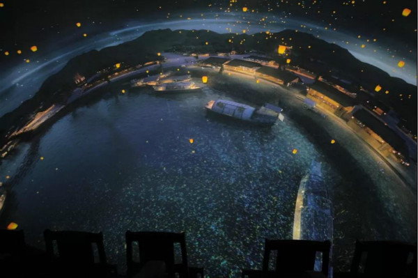 虹橋球幕影院：觀眾“穿過虹橋，球幕的影片將會轉(zhuǎn)為夜景