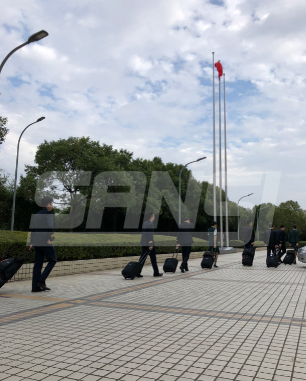 三思上海浦東機場照明路燈