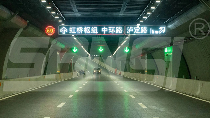 動(dòng)態(tài)交通誘導(dǎo)屏,覆蓋全國(guó)高速,融合氣象預(yù)警,路況預(yù)測(cè)