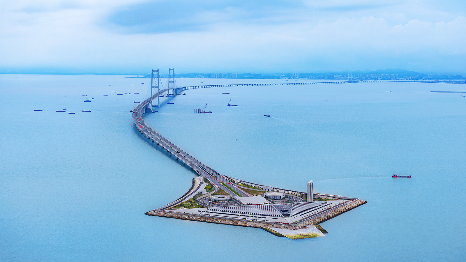 投資界報道,重大丨深中通道今通車,繼港珠澳大橋后,三思再度點(diǎn)亮世界工程
