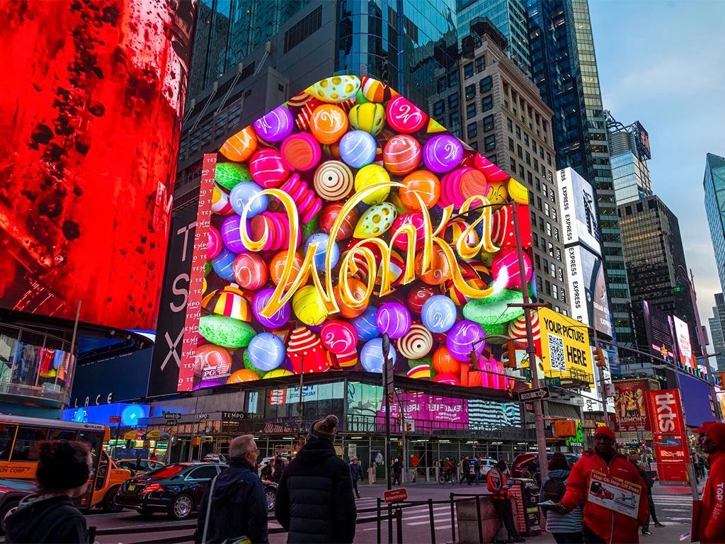 視覺革新,商圈煥新,8K,超高清,戶外廣告屏,引領體驗升級